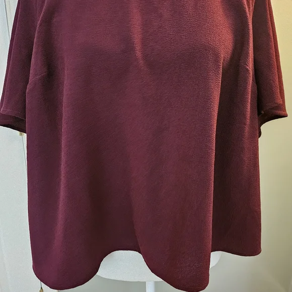 Torrid Burgundy Women's Size 2 Crop Top Shirt New With Tags - Picture 5 of 12